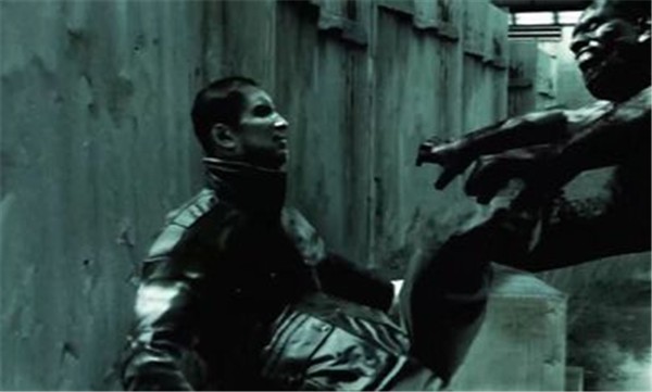 死亡扳机2无限金币版1