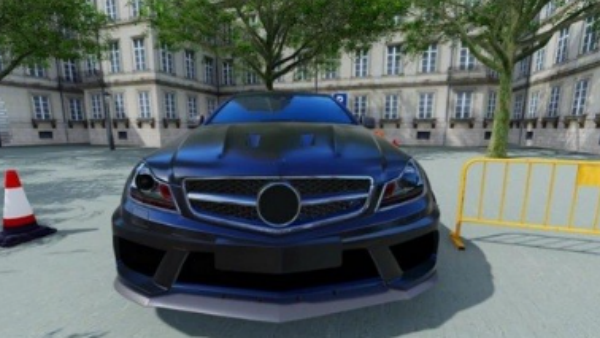 丰田汽车花冠驾驶2